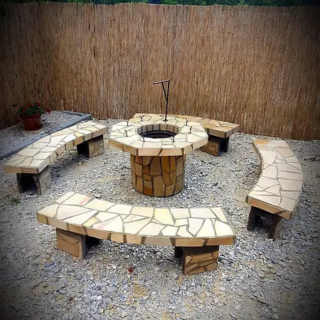 Rozsika Vendeghaz 3*